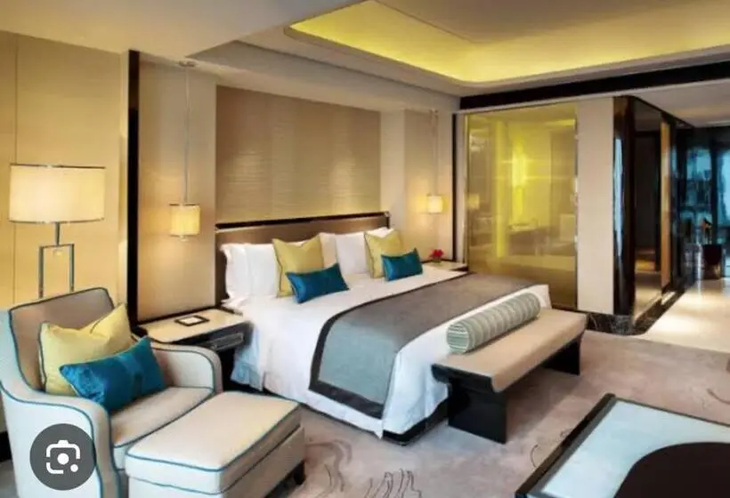 Deluxe Room, Classic Heritage