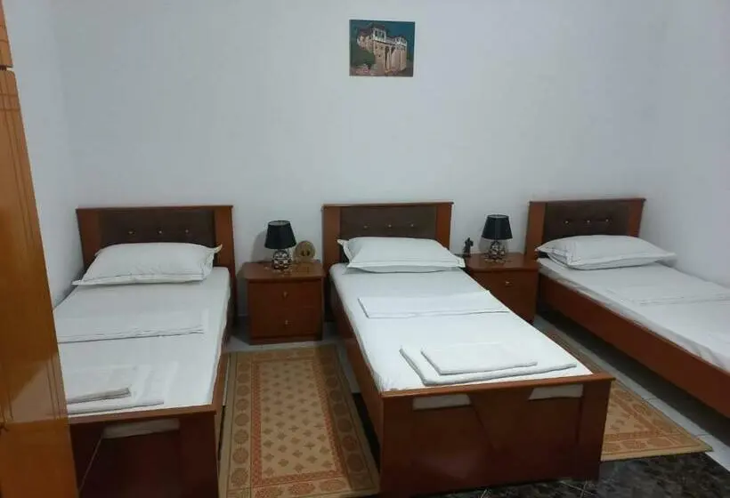 اتاق استاندارد سه نفره, Guest House Bumbli