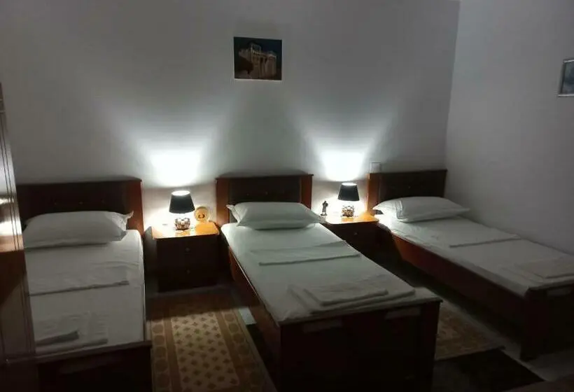 اتاق استاندارد سه نفره, Guest House Bumbli