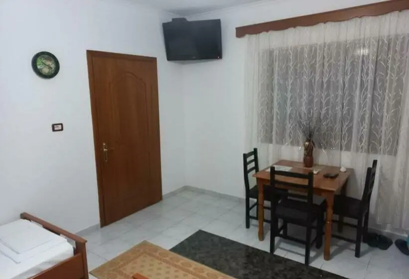 اتاق استاندارد سه نفره, Guest House Bumbli
