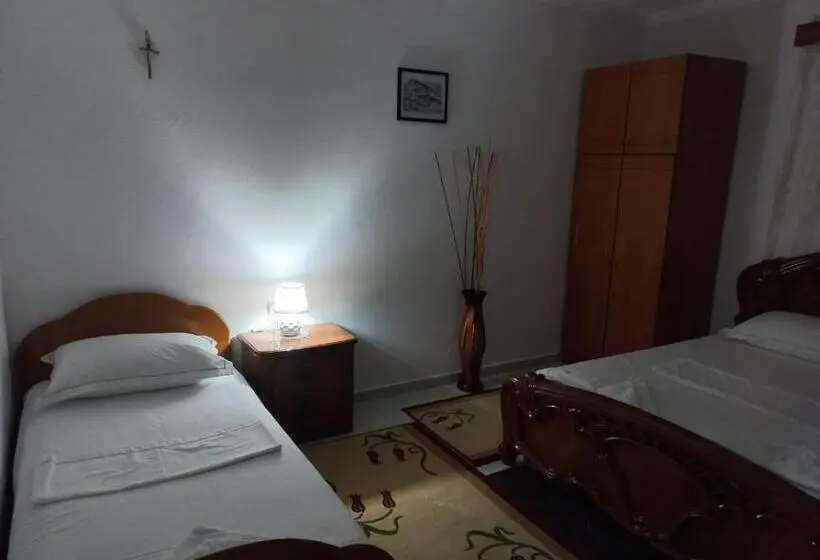 اتاق استاندارد چهار تخته, Guest House Bumbli