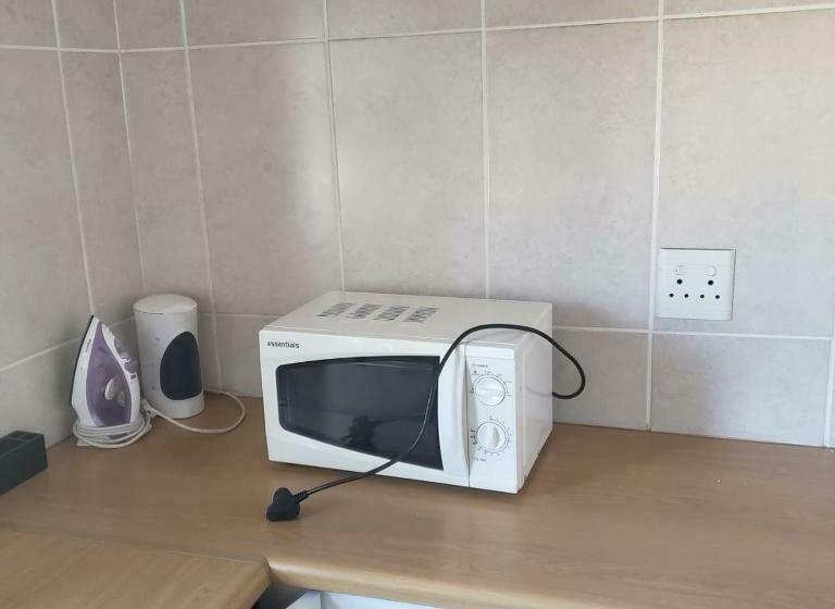 スタンダードルーム, 13 Maitland Road