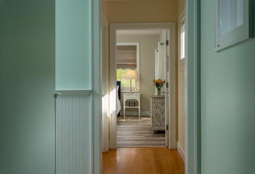 غرفة قياسية سرير كينج, Apple Pony Inn