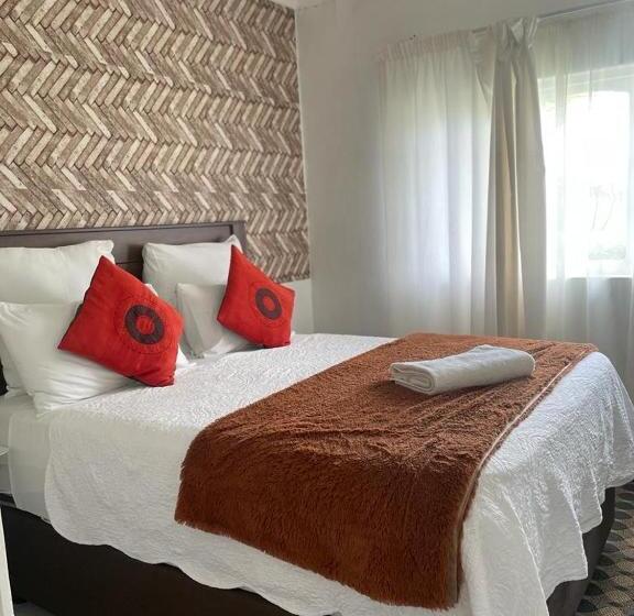 Номер Стандарт, Dwengu Guest House