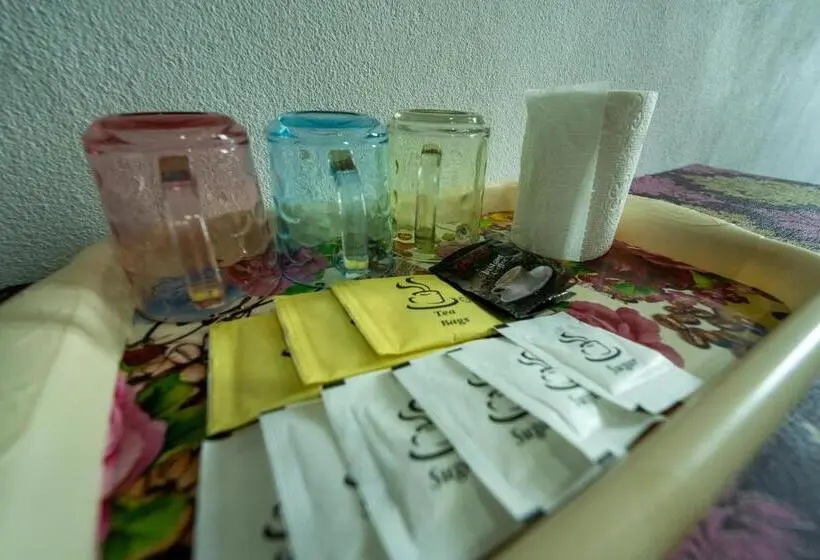 Deluxe Kolmen Hengen Huone, Mrj Hotel Wakaf Che Yeh 2