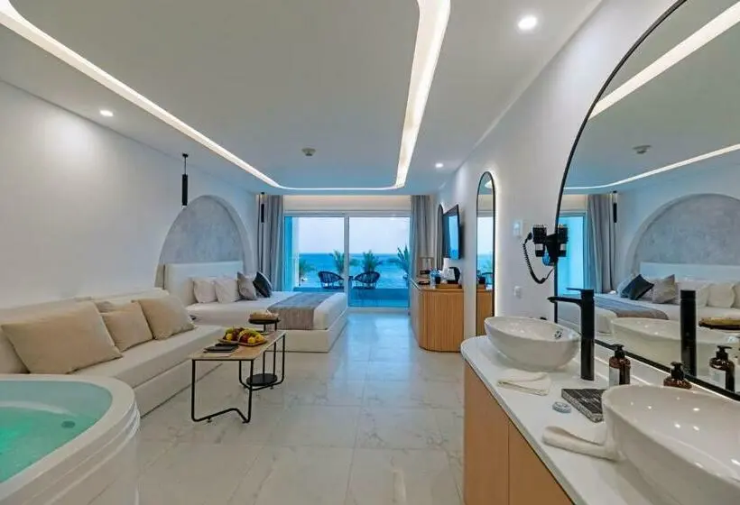 اتاق لوکس با وان آب گرم, White Hills Resort