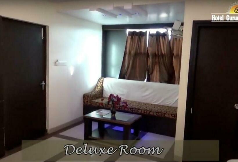 Номер Deluxe, Gurudev Palace, Banda Couples Not Allowed