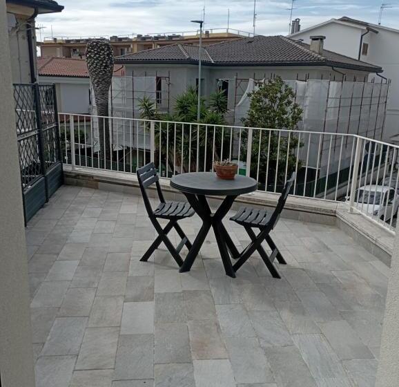 חדר סטנדרט לשלושה, B&b Salsedine E Girasoli