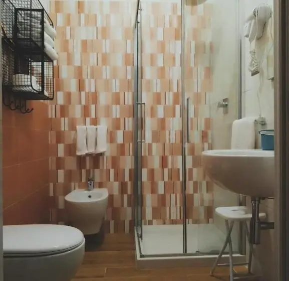 スタンダード4人部屋, B&b Salsedine E Girasoli