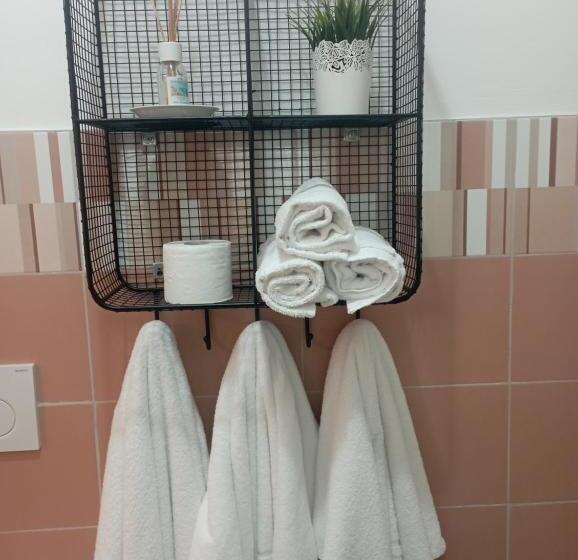 Четырехместный Номер Стандарт, B&b Salsedine E Girasoli