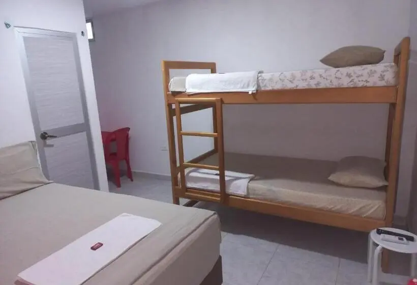Classic Neljän Hengen Huone, Baruj Guajira Suit  Riohacha