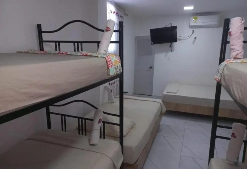 Perhehuone, Baruj Guajira Suit  Riohacha