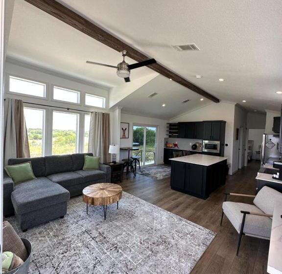 발코니가 있는 스위트, Blue Hills Ranch