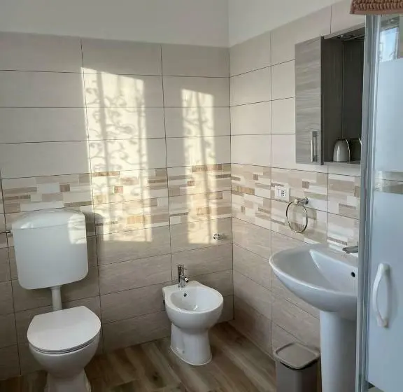 スタンダードルーム, Villa Flora Di Capriata D Orba
