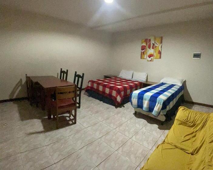 Familiekamer, El Tata Apart