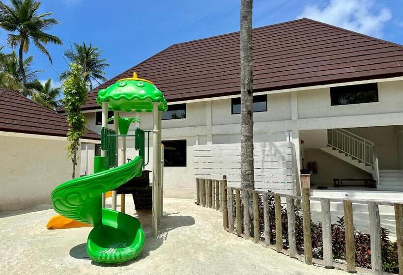 اتاق خانوادگی با چشم‌انداز دریا, Oblu Xperience Ailafushi  All Inclusive With Free Transfers