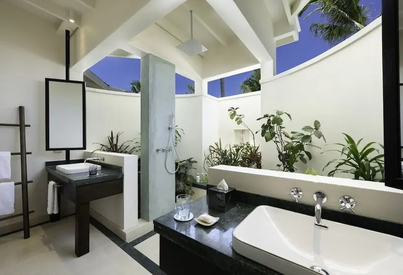 ویلای 1 خوابه, Oblu Xperience Ailafushi - All Inclusive