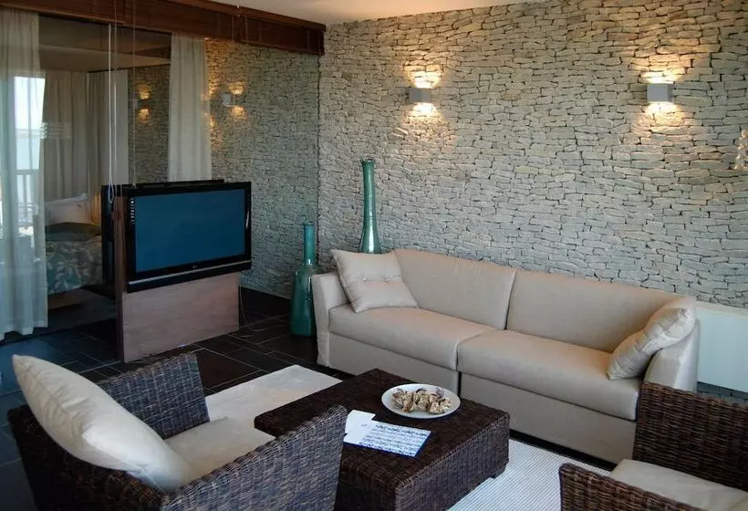 سوییت, Echo Residence All Suite