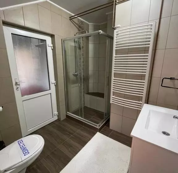 اتاق استاندارد, Guest House Luxotel