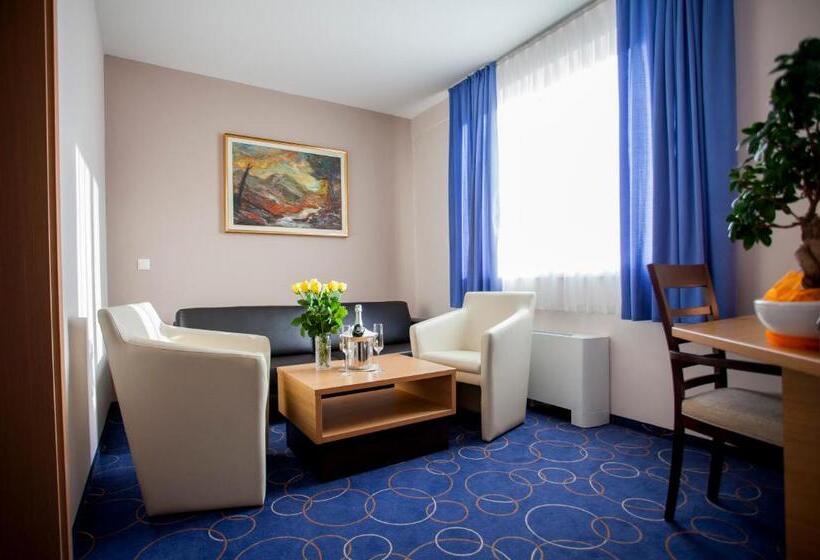 اتاق استاندارد, Bela Krajina