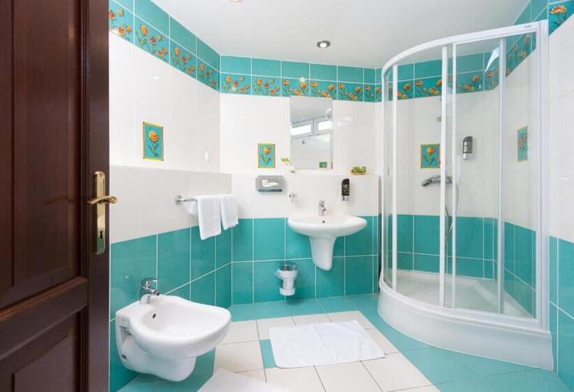 غرفة قياسية فردية, Kontakt Wellness