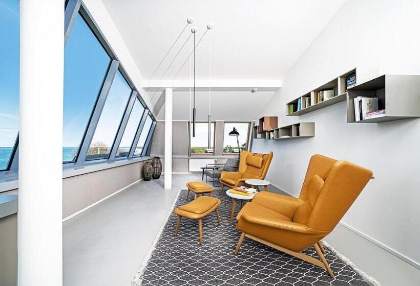 标准间, The Grand Ahrenshoop