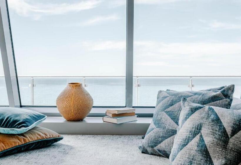 标准间, The Grand Ahrenshoop