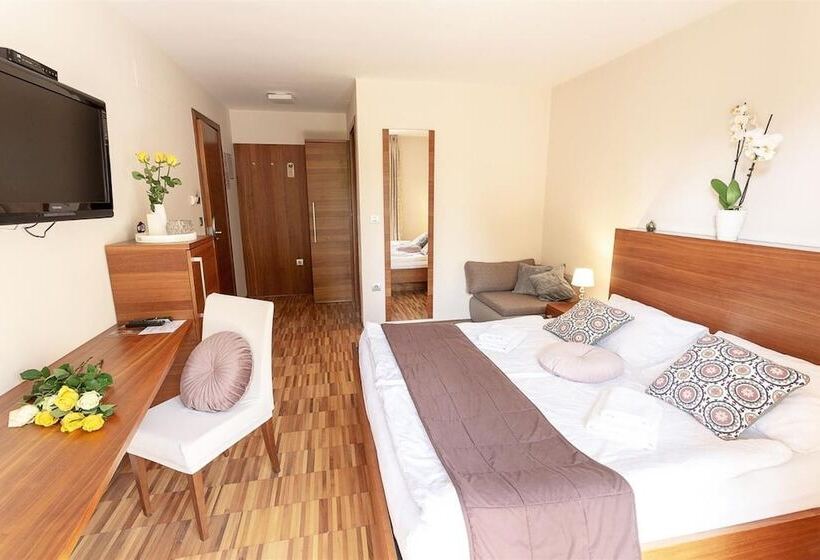 اتاق استاندارد با بالکن, Villa Aina Boutique