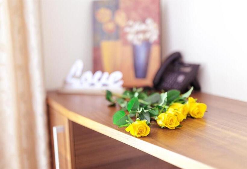 اتاق استاندارد با بالکن, Villa Aina Boutique