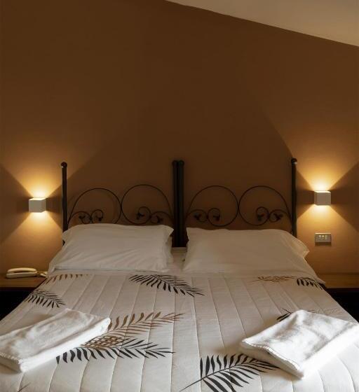 Номер Стандарт, Albergo Del Chianti