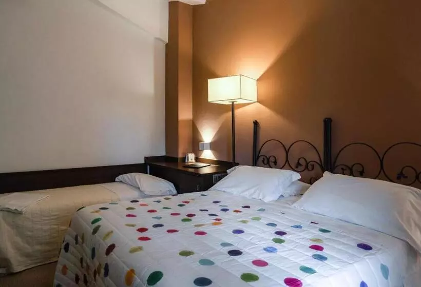 スタンダードトリプルルーム, Albergo Del Chianti
