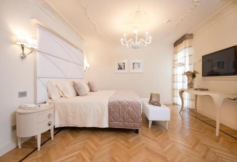 Quarto Deluxe, Grand Hotel Da Vinci