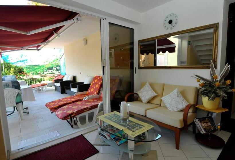 اتاق استاندارد با بالکن و چشم‌انداز دریا, Haus Am Meer Cavtat