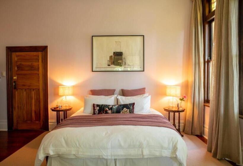 キングサイズベッドのスーペリアルーム, Hawthorne House