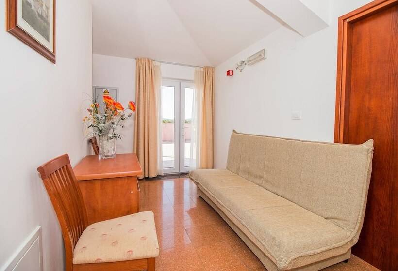 带露台的套间, Hygge