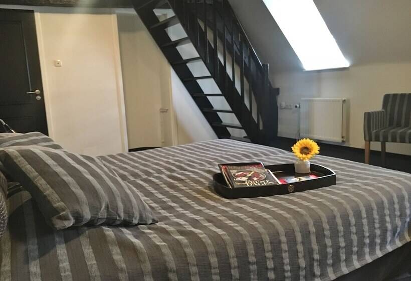 חדר משפחתי, Kasteel Doenrade