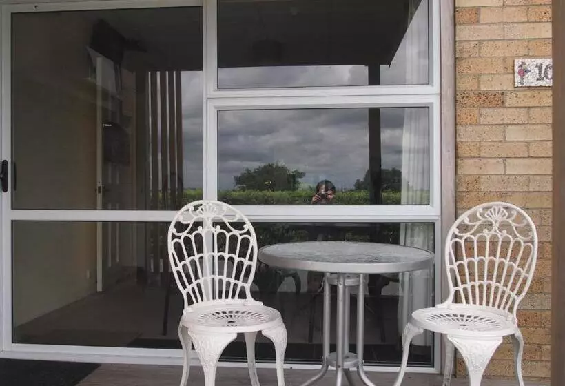 スタンダードルーム, Manor Views Nz