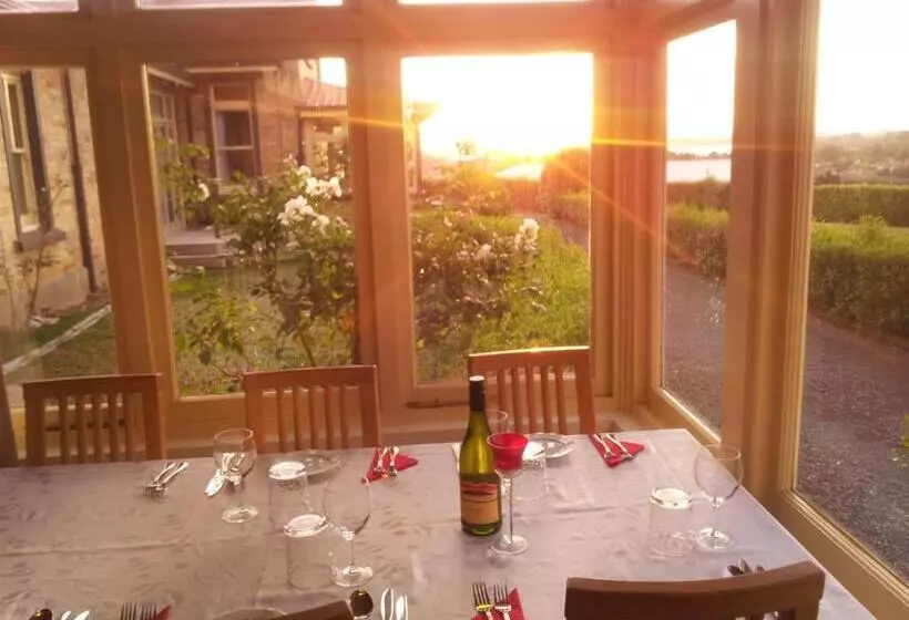 ハイドロマッサージバス付きスイート, Manor Views Nz