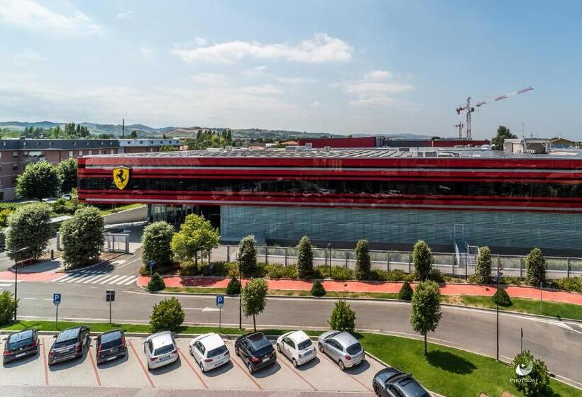 주니어 스위트, Planet