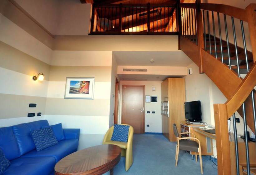 주니어 스위트, Planet