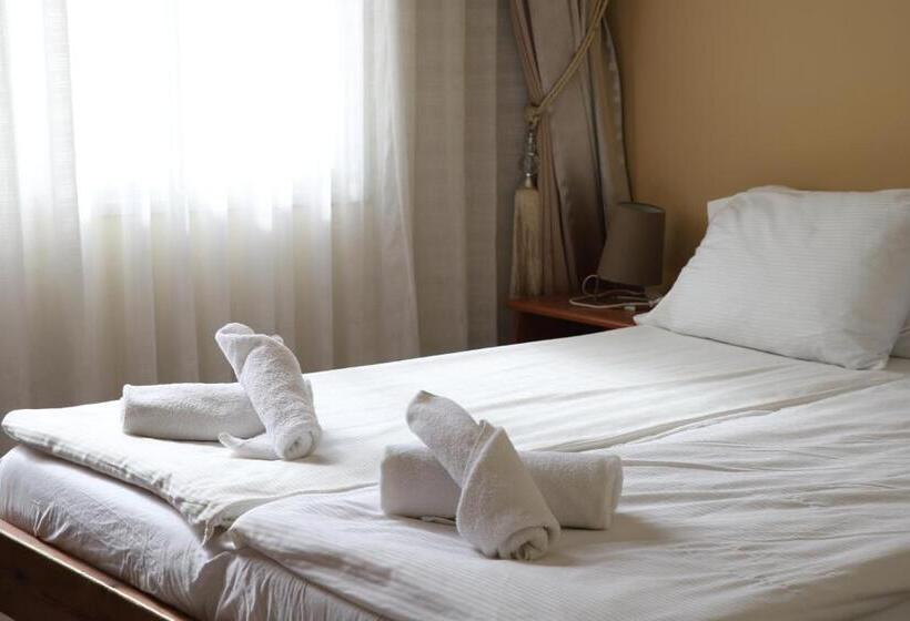 Номер Стандарт Совместная Ванная, Port Inn