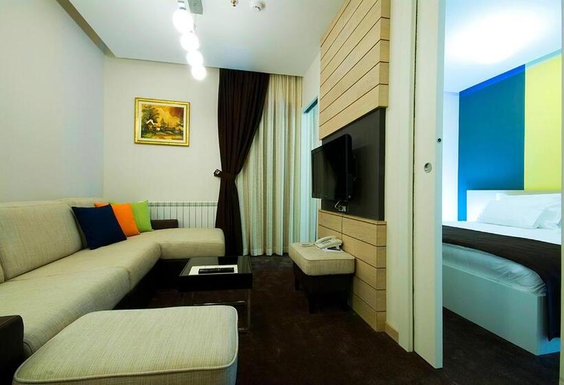 آپارتمان 2 خوابه, Soa