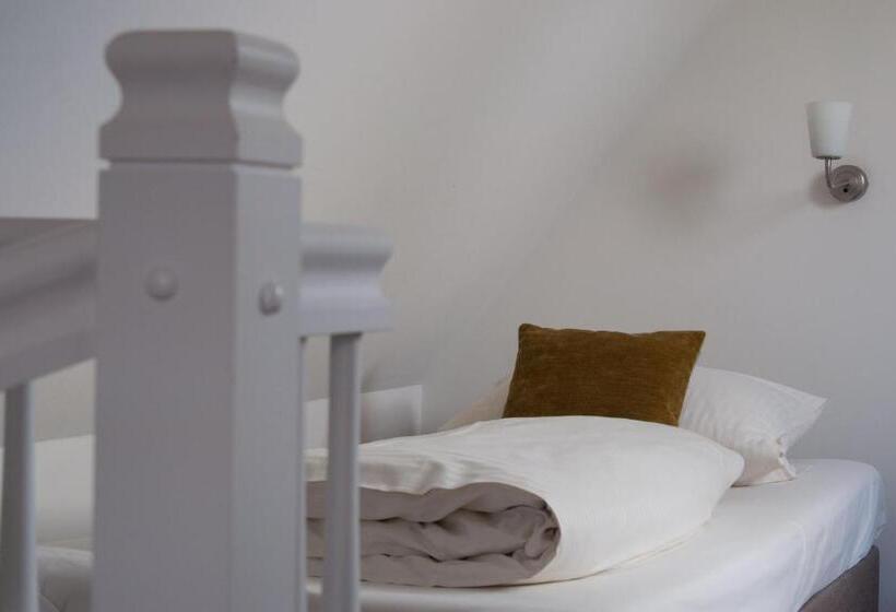 شقة غرفة واحدة, Insel Pension