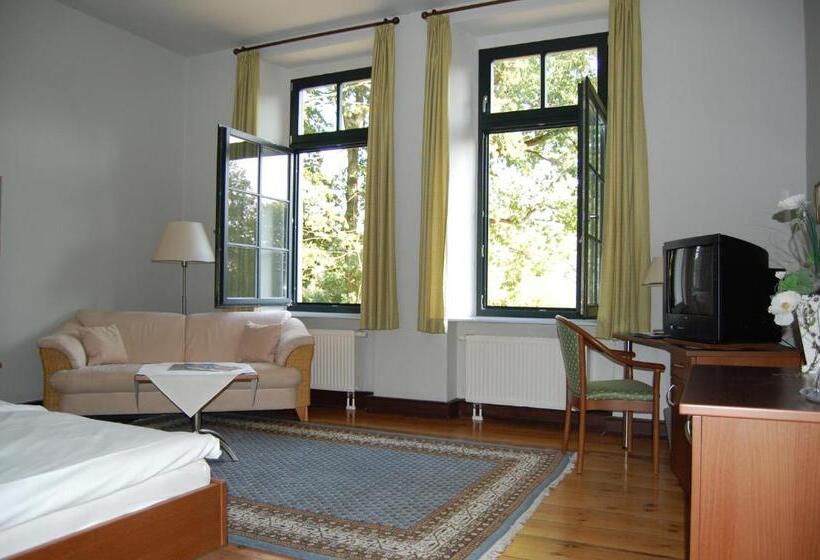 חדר סטנדרט נוף לפארק, Gutshaus Redewisch Hotel & Restaurant