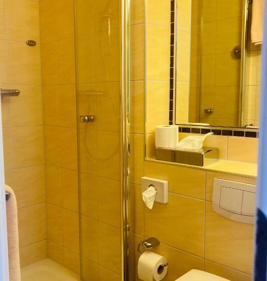 Номер Стандарт Вид на Море, Germania