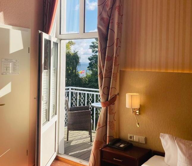 Номер Стандард Боковой Вид на Море с Балконом, Germania