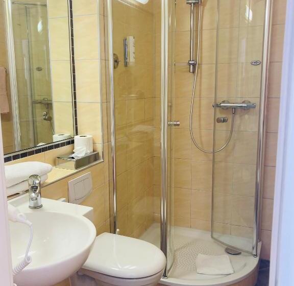 Номер Стандард Боковой Вид на Море с Балконом, Germania