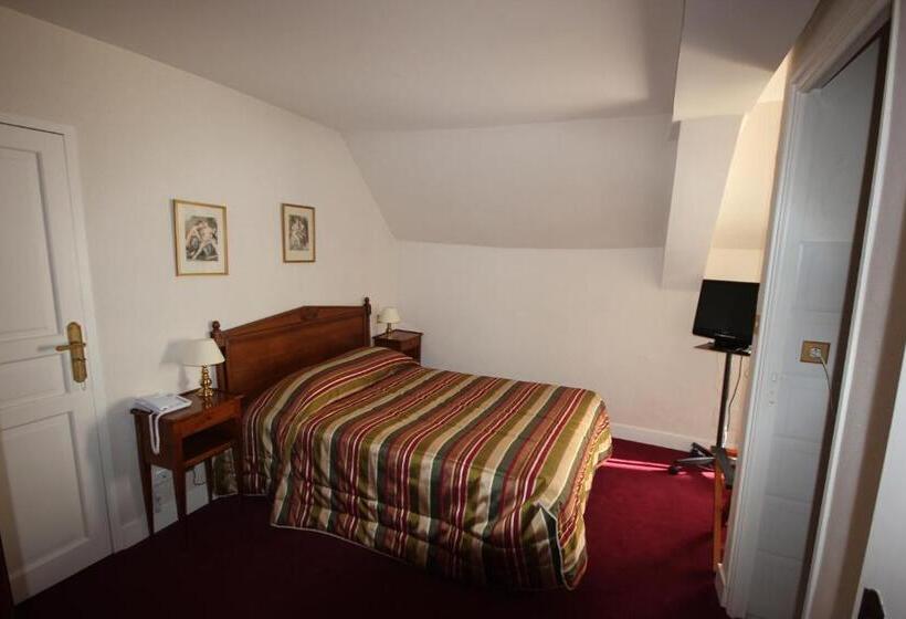 Номер Стандарт, Hostellerie Du Chateau Les Muids