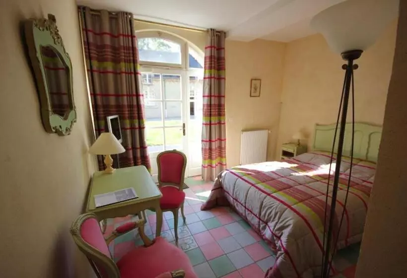 スタンダードルーム, Hostellerie Du Chateau Les Muids