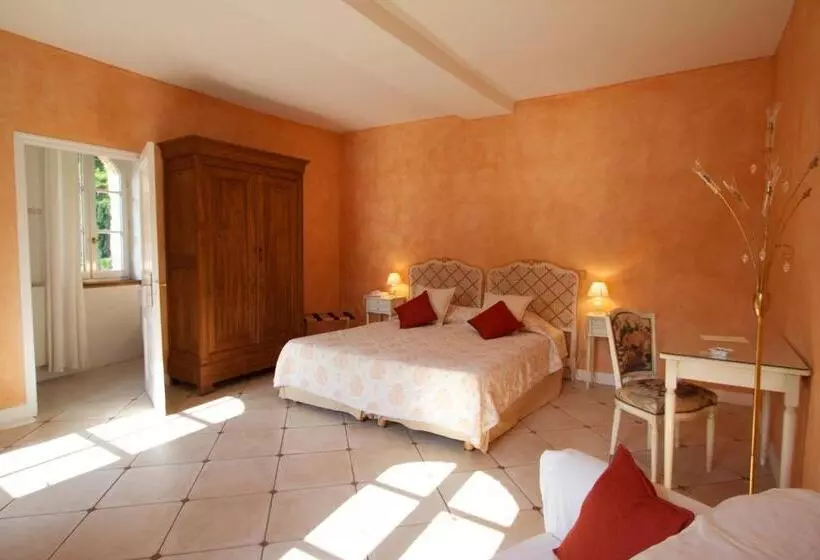 スタンダードルーム, Hostellerie Du Chateau Les Muids
